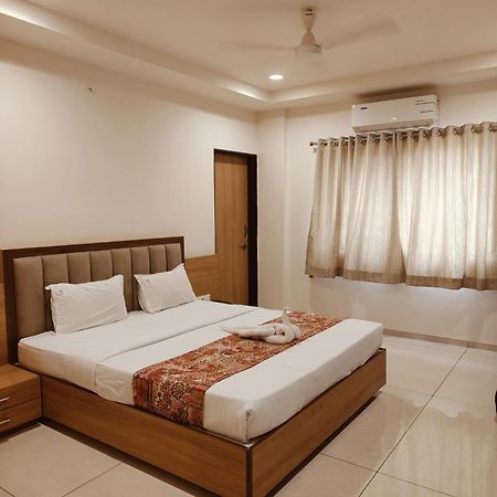 Hotel Trushadham Near To Mahalaxmi Temple Colhapur Exterior foto