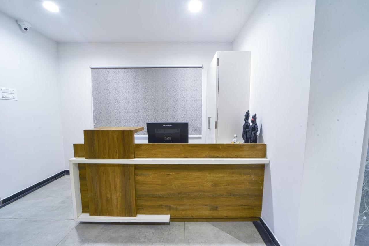 Hotel Trushadham Near To Mahalaxmi Temple Colhapur Exterior foto
